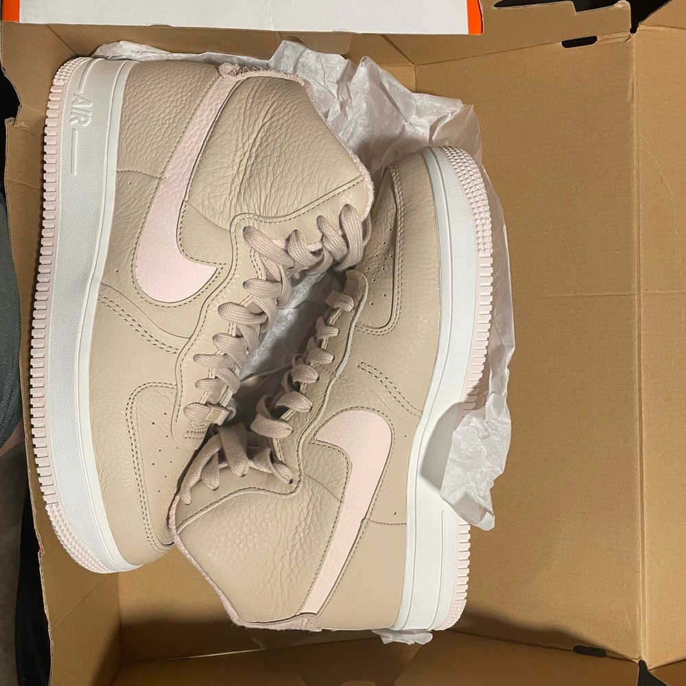 Nike woman